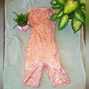 ✨✨💎 Shine in the Night with this wonderful Jumpsuit.✨✨💎